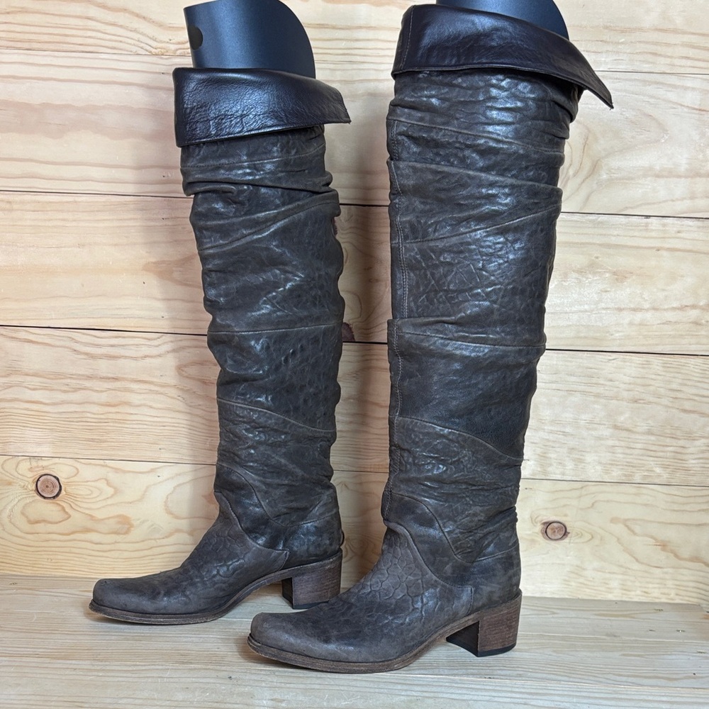 Vic Matie Women's Tall knee high Leather Brown Boots